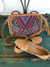 Load image into Gallery viewer, Guatemalan Mirasol Geometric Crossbody