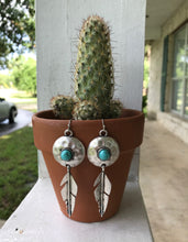 Load image into Gallery viewer, Soilee Dangle Earring