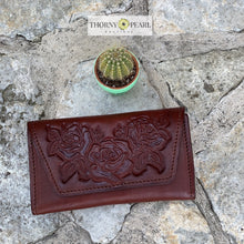 Load image into Gallery viewer, Florita Mexican Crossbody/Clutch - Merlot