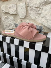 Load image into Gallery viewer, The Dusty Poppy Sandal